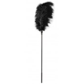 Стек с большим чёрным пером Large Feather Tickler - 65 см. - Blush Novelties - купить с доставкой в Саранске