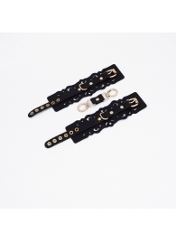 Черные кожаные наручники с узорами и золотистой фурнитурой - Crazy Handmade - купить с доставкой в Саранске